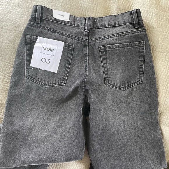 Brand new black jeans from Ardene - Picture 4 of 4